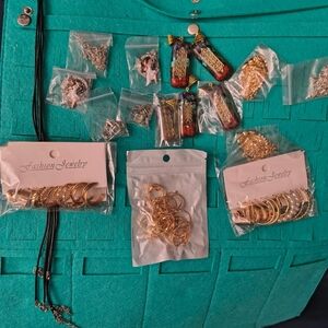 Assorted Fashion Jewelry Set